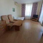 Riviera Apartment *